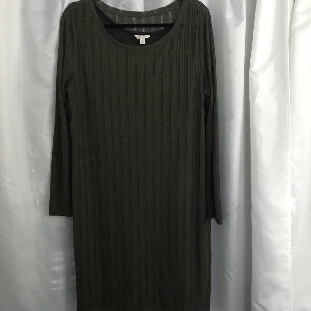 Women’s dress